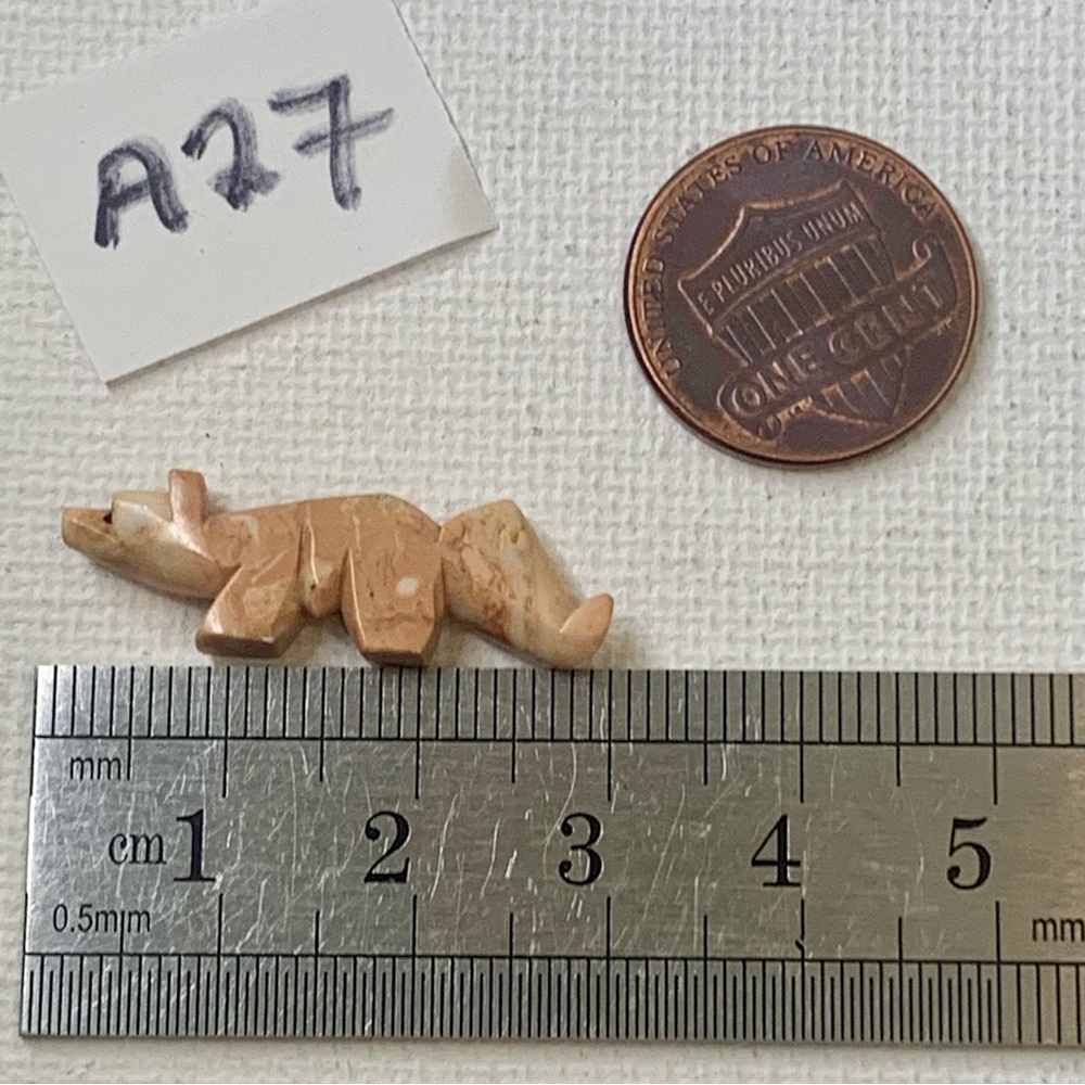 Native American Zuni Hand Carved Wolf Fox Fetish Bead Stone Animal Vintage 1.2" - Picture 12 of 13